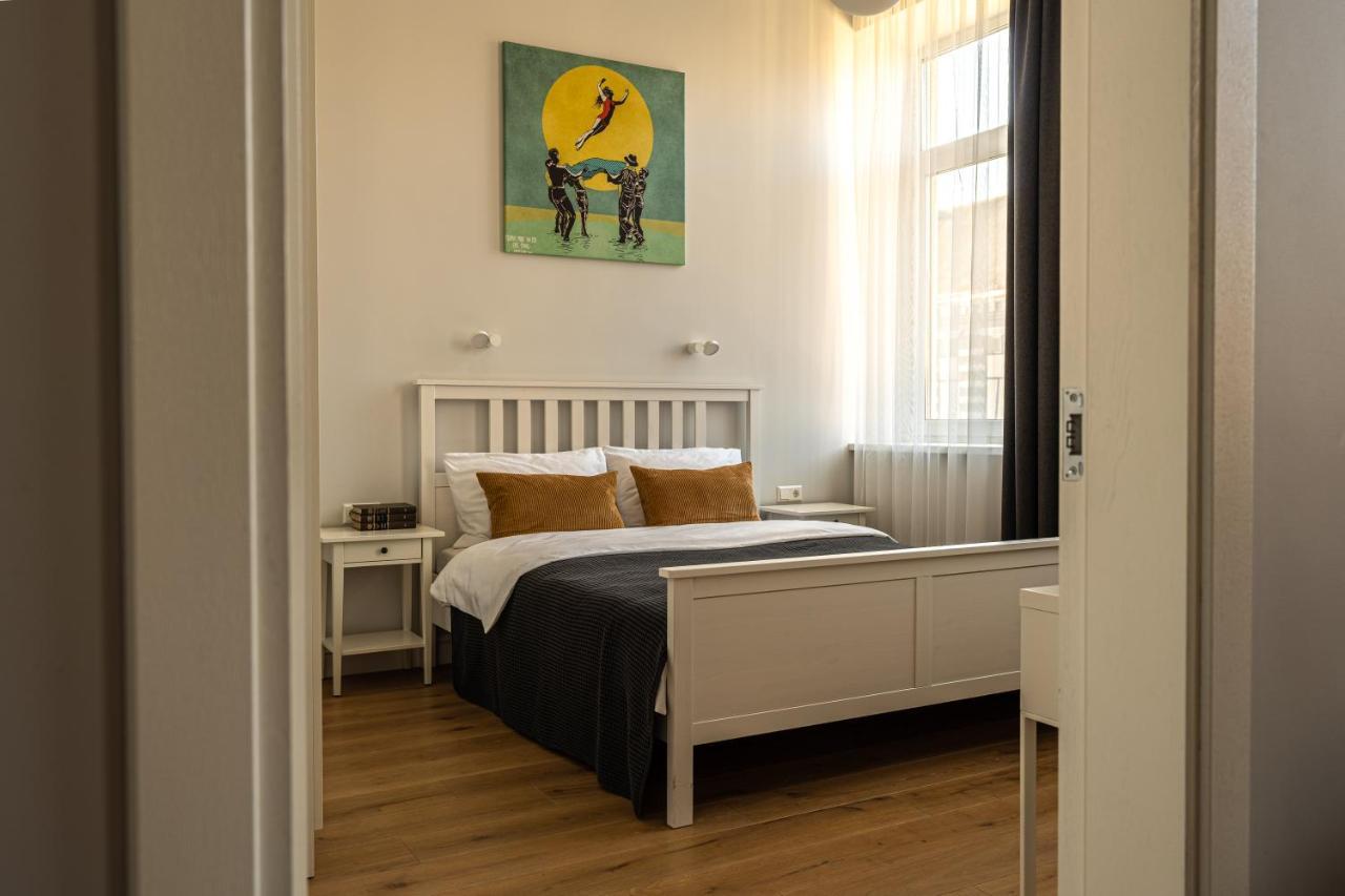 Beautiful Apartment In The Heart Of Каунас Екстериор снимка