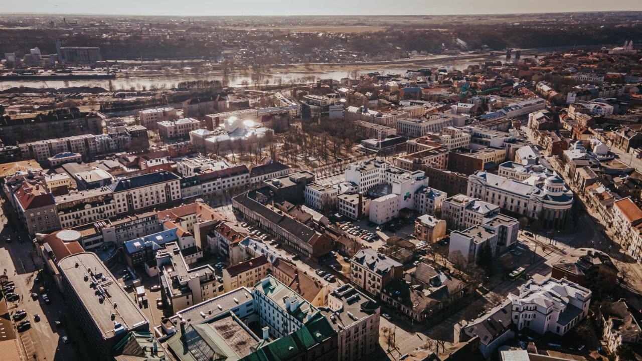 Beautiful Apartment In The Heart Of Каунас Екстериор снимка